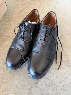 Clarks Black Leather Gabson Cap Toe Dress Shoes Men’s size 11